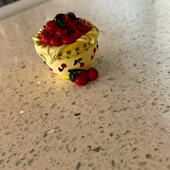 Cherry 🍒 card holder - Picture 3 of 5